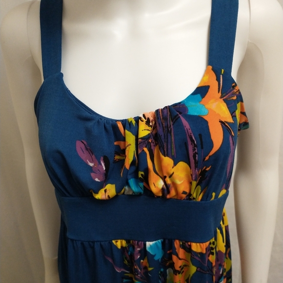 Floral Midi Floral Dress - Picture 5 of 7